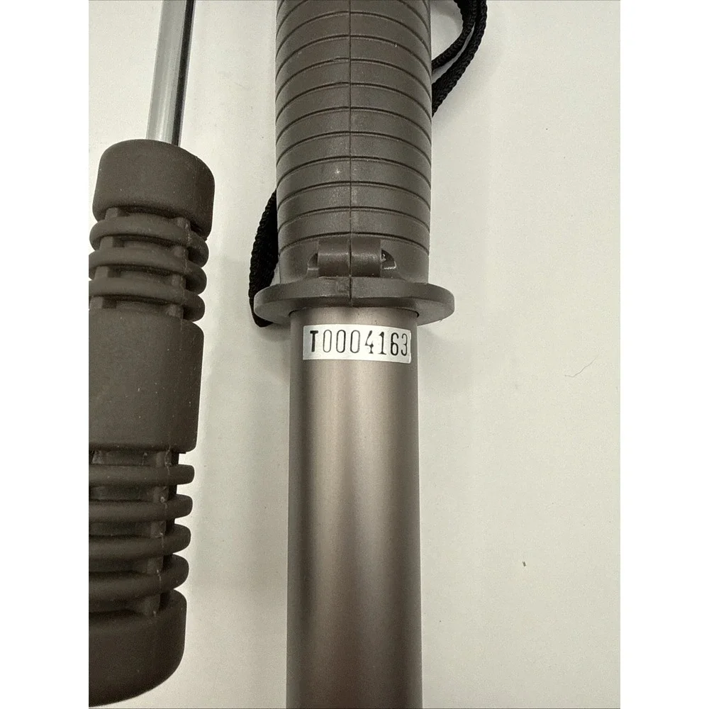 Quantaray Titan II Heavy Duty Camera Monopod  Aluminum w Grip Strap Adjustable